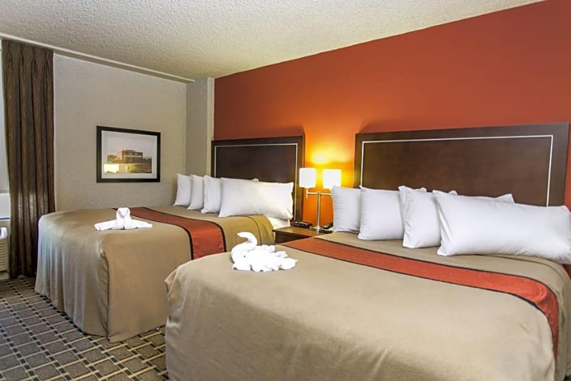 Ramada By Wyndham Edmonton Yellowhead Nw Экстерьер фото